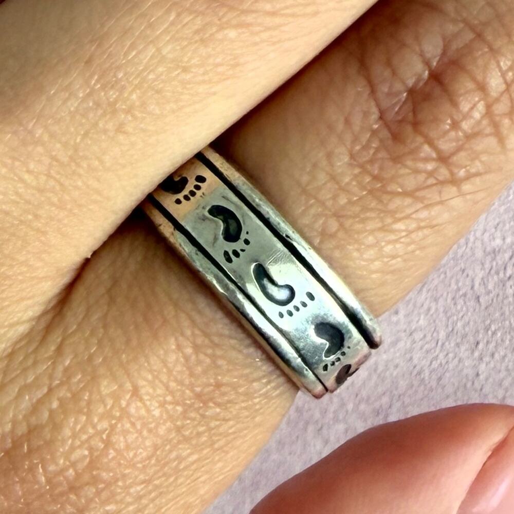 sterling silver vintage foot prints spinner band ring size 7.5